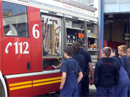 Viel zu entdecken: Die Feuerwehr ist überall - und immer gibt es was zu sehen. Hier bei einem Besuch der Feuerwehr des Flughafens Köln/Bonn.